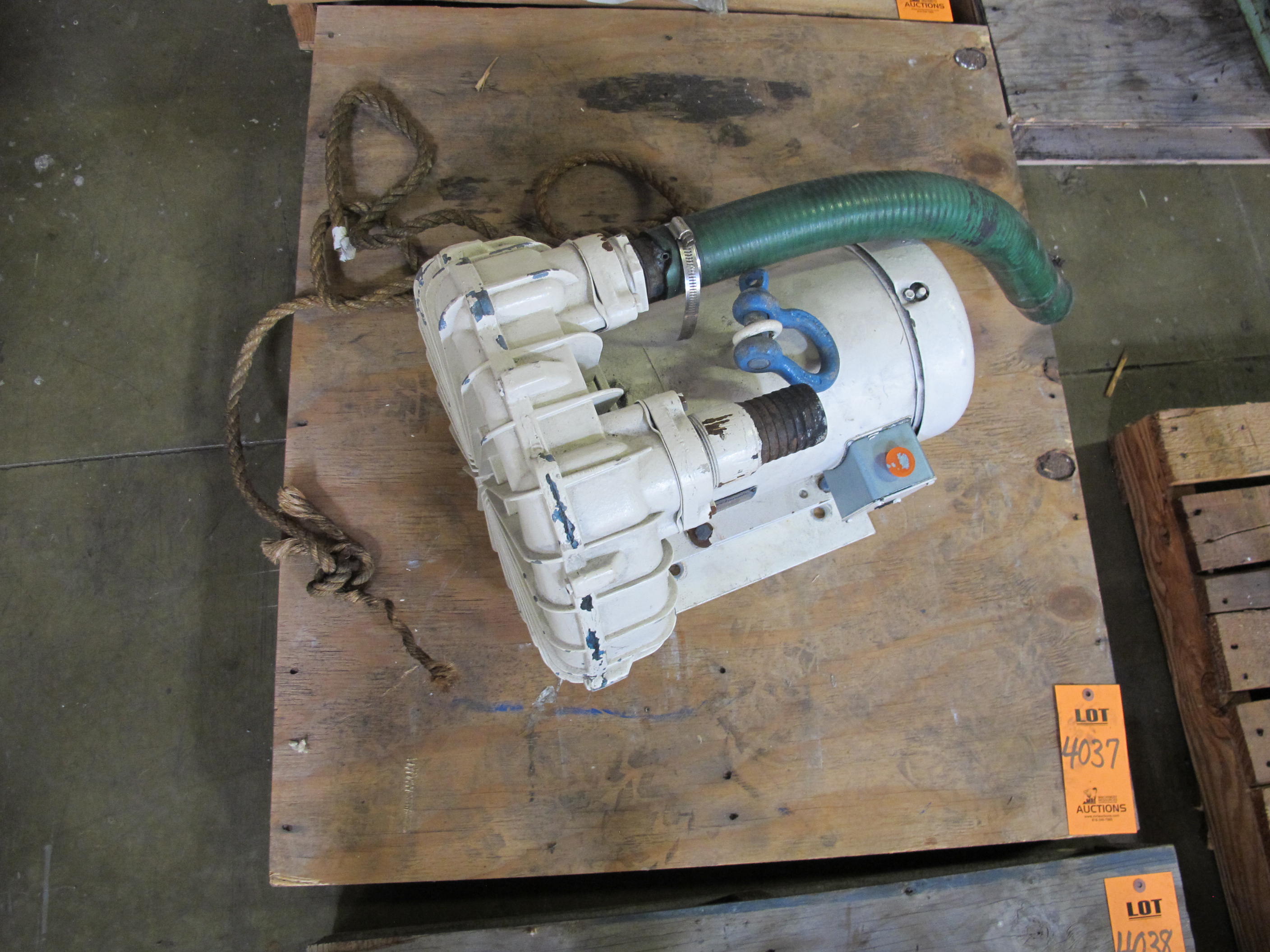 CYCLONAIR, SPEC# 36M37-194, 5 HP, 260/460 V, 3450 RPM. LOADING & HANDLING FEE $15-4037